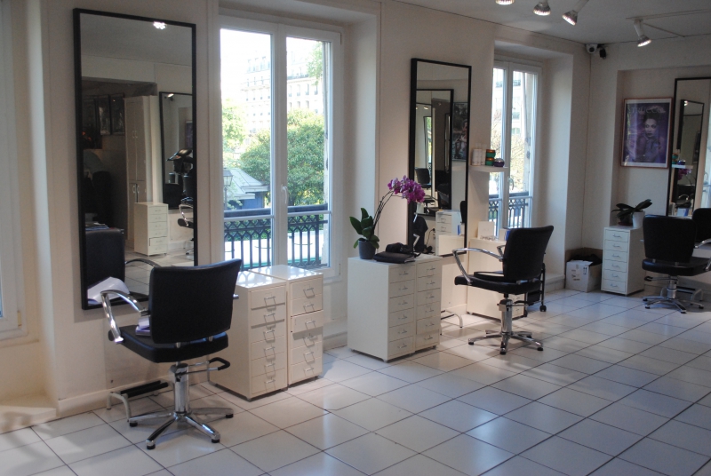 salon-coiffure-CABRIS-min_floor-home-office-property-living-room-room-781228-pxhere.com